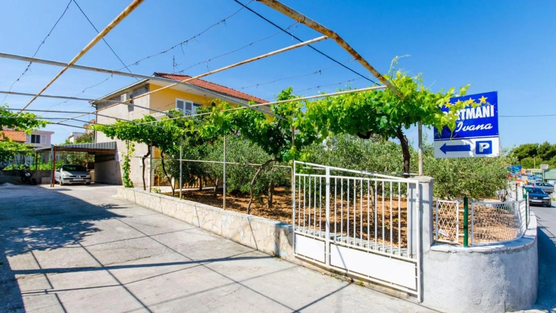 Apartments Ivana Tr - Studio With Balcony And Sea View A4 Trogir Croatia