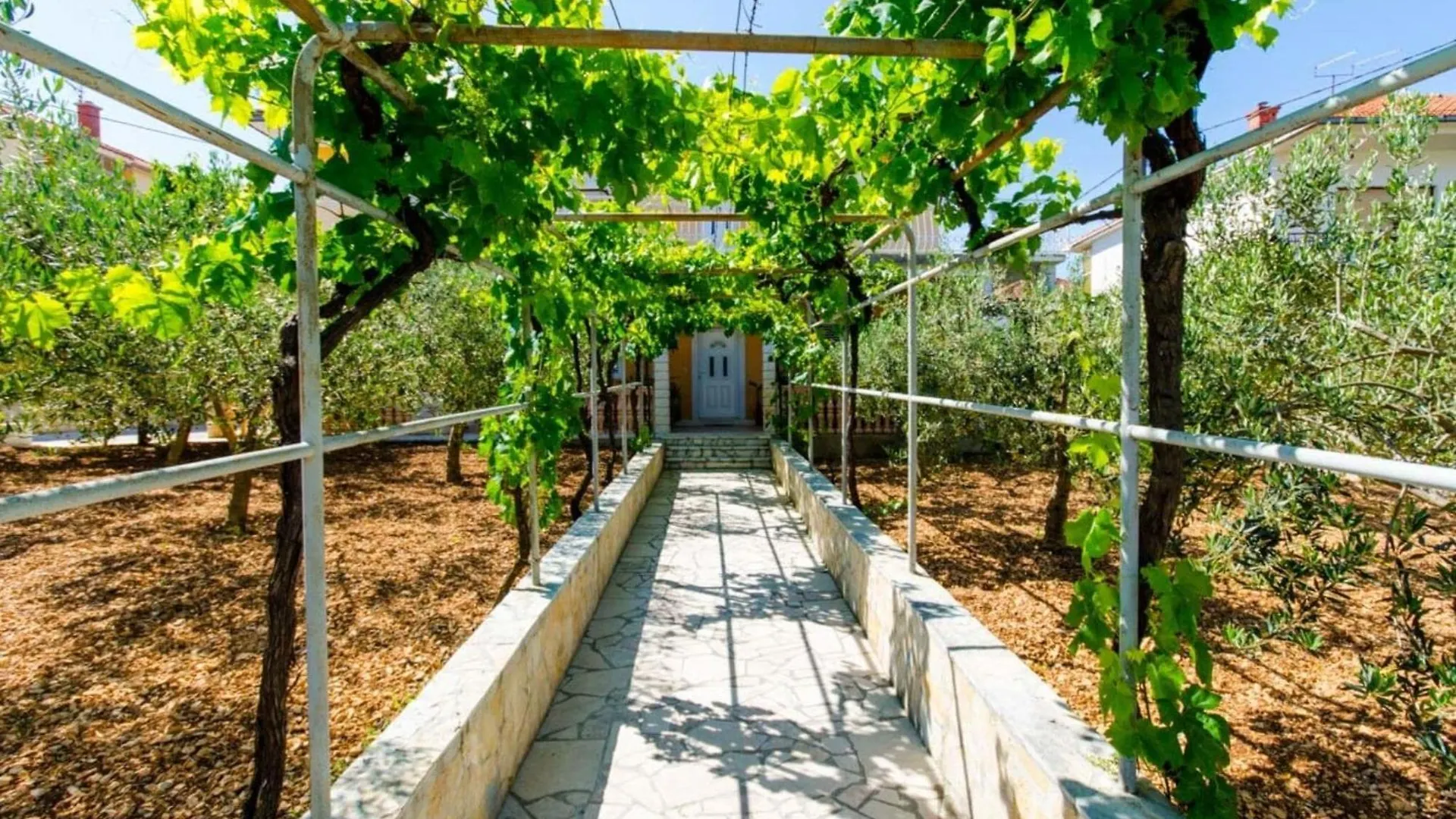 Apartments Ivana Tr - Studio With Balcony And Sea View A4 Trogir